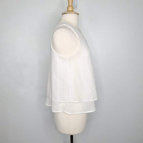 Candie's Cream Layered Chevron Lace Layered Sleeveless Top, Size L - Picture 6 of 10